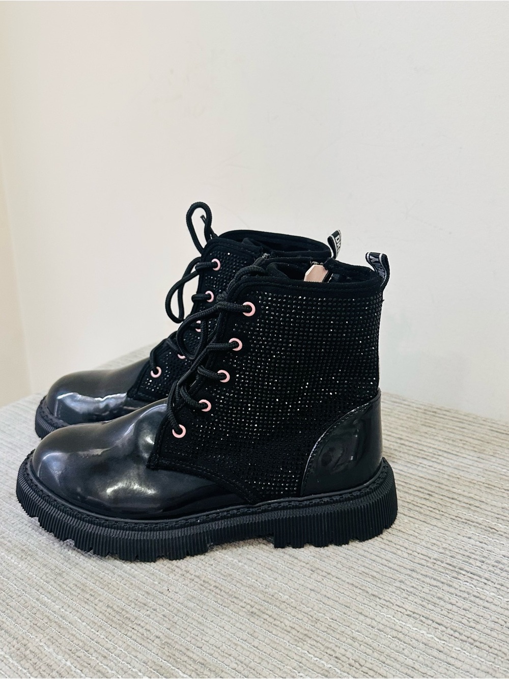 DKNY Girls Black Rhinestone Combat Boots Size US 2 / UK 13.5 Side Zip NWOT